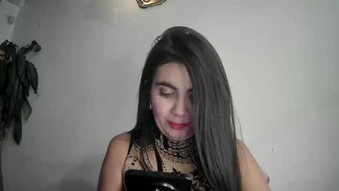 Silvie online show from 02.16.25