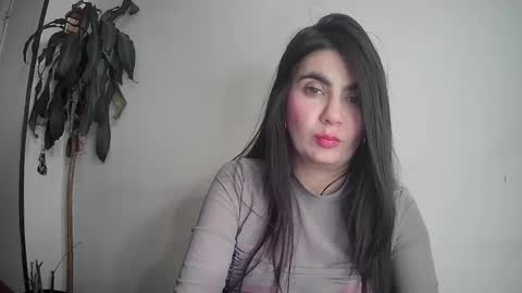 Silvie online show from 02.20.25
