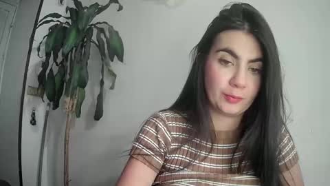 Silvie online show from 02.23.25