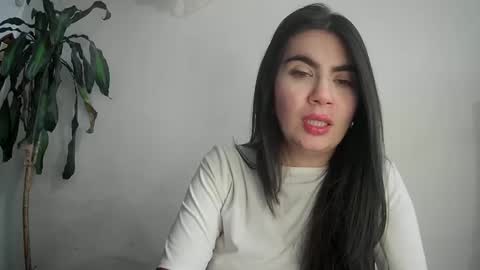 Silvie online show from 02.24.25