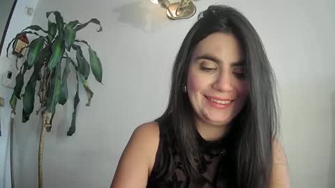 Silvie online show from 02.25.25