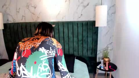 Snapshot of simon_durand chatting on 09.17.25 simon_durand online show from 09.17.25