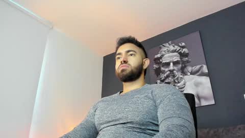 simon_leon01 online show from 12.12.24