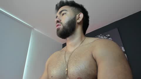 simon_leon01 online show from 01.10.25