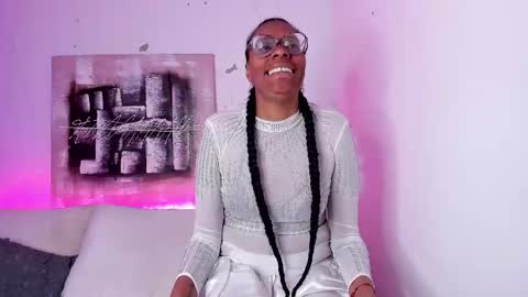 simona_brooke online show from 10.31.25