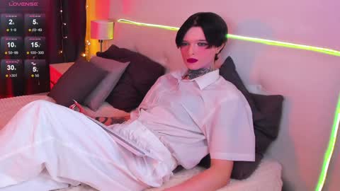 Snapshot of simona_rain chatting on 01.15.25 Simona online show from 01.15.25