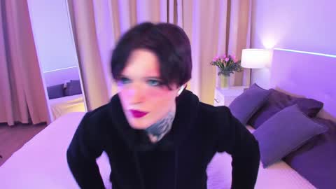 Snapshot of simona_rain chatting on 01.18.25 Simona online show from 01.18.25