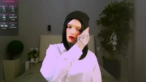 Snapshot of simona_rain chatting on 02.02.25 Simona online show from 02.02.25