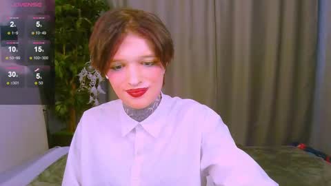 Snapshot of simona_rain chatting on 02.05.25 Simona online show from 02.05.25