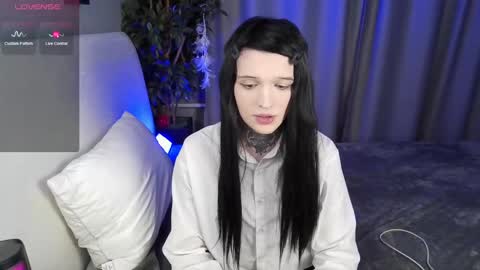 Snapshot of simona_rain chatting on 02.14.25 Simona online show from 02.14.25