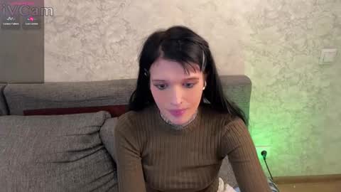 Snapshot of simona_rain chatting on 03.02.25 Simona online show from 03.02.25