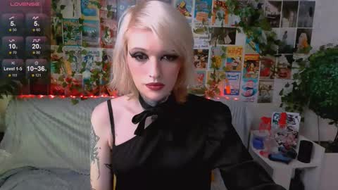 Snapshot of simona_rain chatting on 09.21.25 Simona online show from 09.21.25