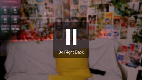 Snapshot of simona_rain chatting on 09.24.25 Simona online show from 09.24.25