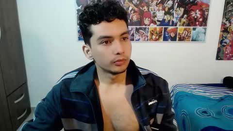 Snapshot of simone_vice chatting on 10.15.25 simone vice online show from 10.15.25