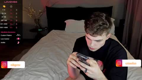 Snapshot of simonwnl chatting on 01.07.25 Simon online show from 01.07.25