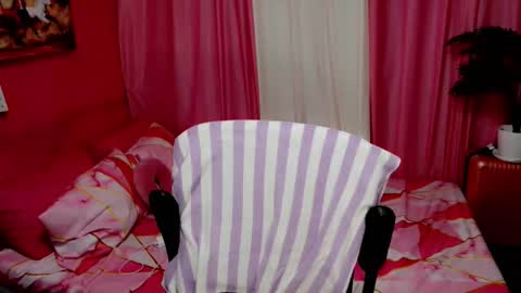 Snapshot of simplepinayx chatting on 09.10.25 call me nath online show from 09.10.25