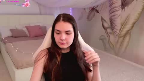 Snapshot of sindell_cryell chatting on 07.29.26 sindell_cryell online show from 07.29.26