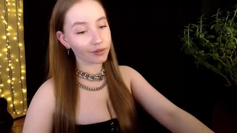 Snapshot of sindiwatsoon chatting on 09.17.25 Sindi online show from 09.17.25