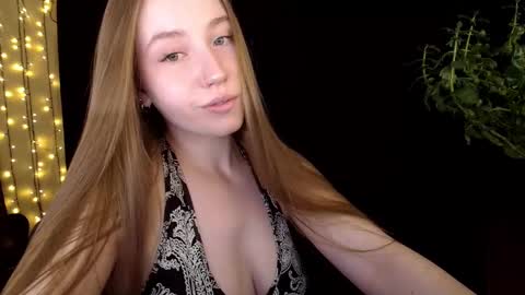 Snapshot of sindiwatsoon chatting on 09.18.25 Sindi online show from 09.18.25