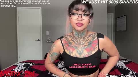 Snapshot of sinfulincubus chatting on 09.17.25 Mistrx Sin online show from 09.17.25