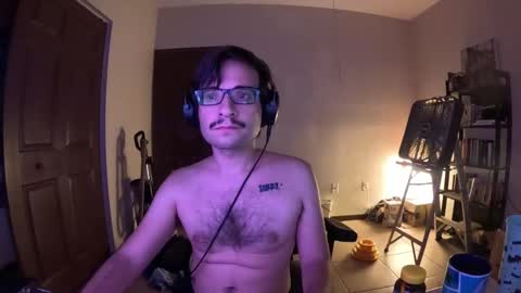 Snapshot of singholedad chatting on 10.16.25 singholedad online show from 10.16.25