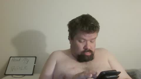 Snapshot of singledude_69 chatting on 09.26.25 SingleDude 69 online show from 09.26.25