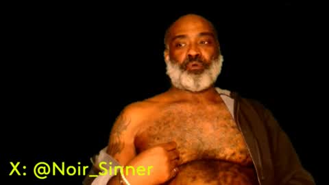 Snapshot of sinnernoir chatting on 02.11.25 My Name Is..............................John online show from 02.11.25