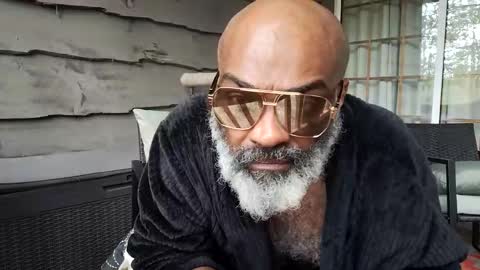 Snapshot of sinnernoir chatting on 09.16.25 My Name Is..............................John online show from 09.16.25