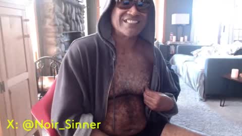 Snapshot of sinnernoir chatting on 10.06.25 My Name Is..............................John online show from 10.06.25