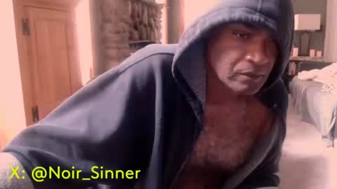 Snapshot of sinnernoir chatting on 10.17.25 My Name Is..............................John online show from 10.17.25