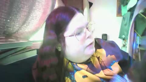 Siofra online show from 02.16.25