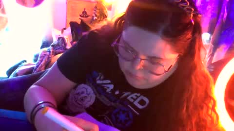 Siofra online show from 09.23.25