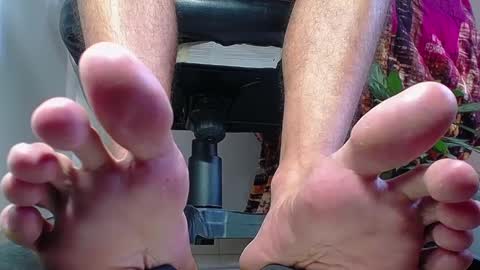 only foot                         worshipers here online show from 12.28.24