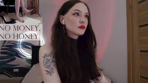 Snapshot of sirenaswhisper chatting on 04.21.26 Goddess Sirena online show from 04.21.26