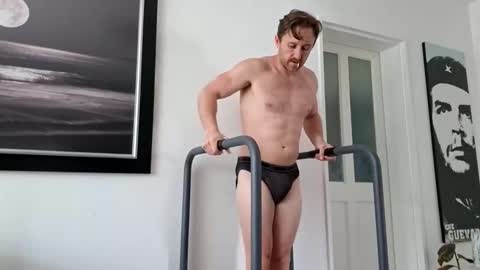 Giovanni online show from 10.15.25