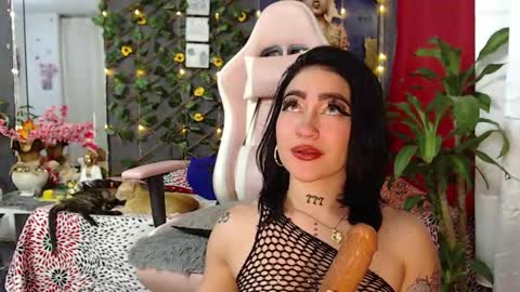 Snapshot of sirius_smith chatting on 02.01.25 koral online show from 02.01.25