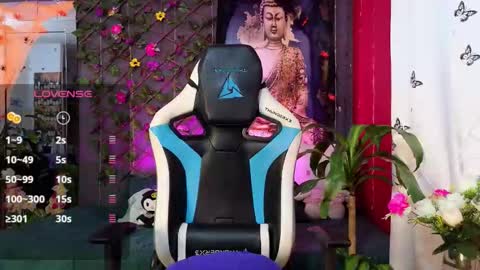 Snapshot of sirius_smith chatting on 10.23.25 koral online show from 10.23.25