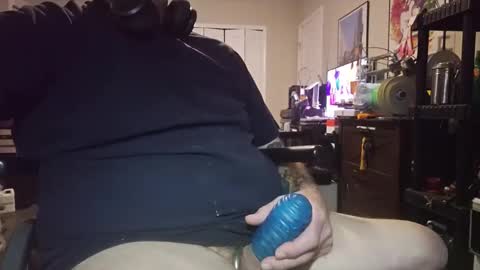 Snapshot of sirlancealot10011 chatting on 12.21.25 steve online show from 12.21.25