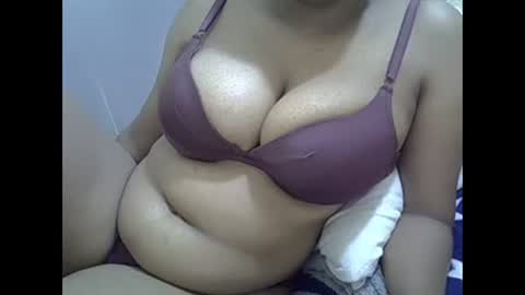 Snapshot of sisibrown97 chatting on 02.27.25 brown online show from 02.27.25