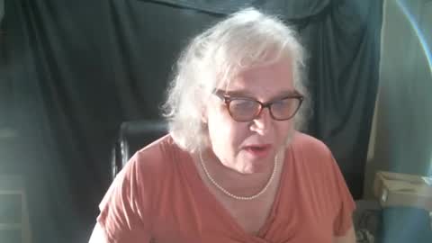 Sissy Diane online show from 02.07.25