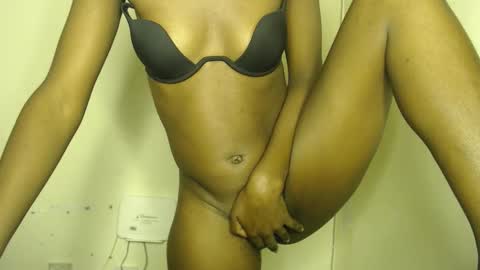 sizzly_ass online show from 03.21.26