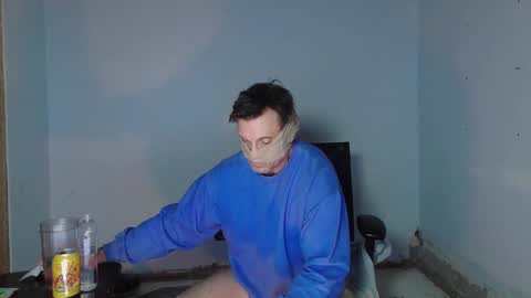 Snapshot of sizzzlenomics chatting on 12.26.24 SIZZZLENOMICS online show from 12.26.24