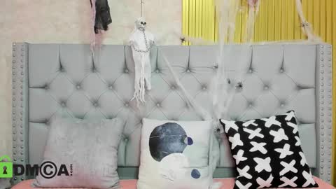 Skarlet online show from 10.14.25