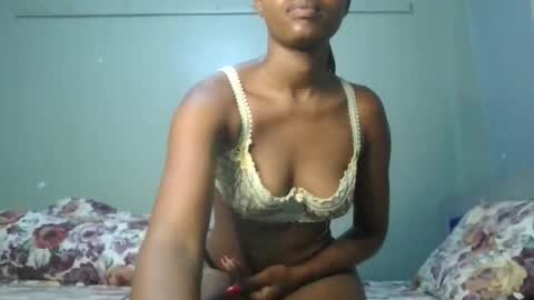 Snapshot of skarletblue chatting on 10.10.25 Skarlet online show from 10.10.25