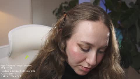 Im Scarlett  ONLINE  5pm-10pm NYC time  online show from 01.09.25