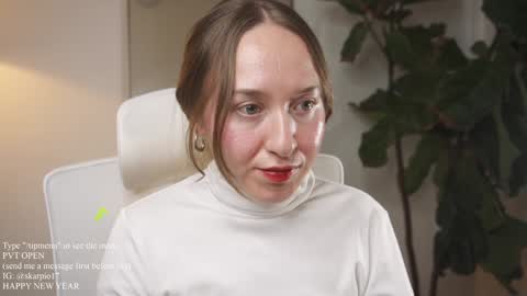 Im Scarlett  ONLINE  5pm-10pm NYC time  online show from 01.10.25