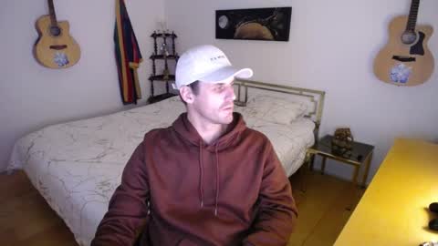 Snapshot of skatejocke chatting on 10.24.25 skatejocke online show from 10.24.25