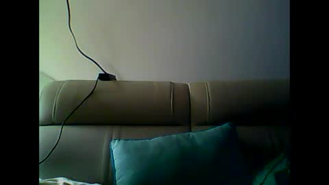 Snapshot of skater19xxx chatting on 12.03.24 miguel online show from 12.03.24