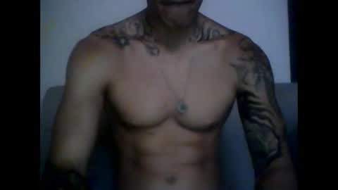 Snapshot of skater19xxx chatting on 02.18.25 miguel online show from 02.18.25