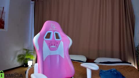 Emily online show from 10.08.25